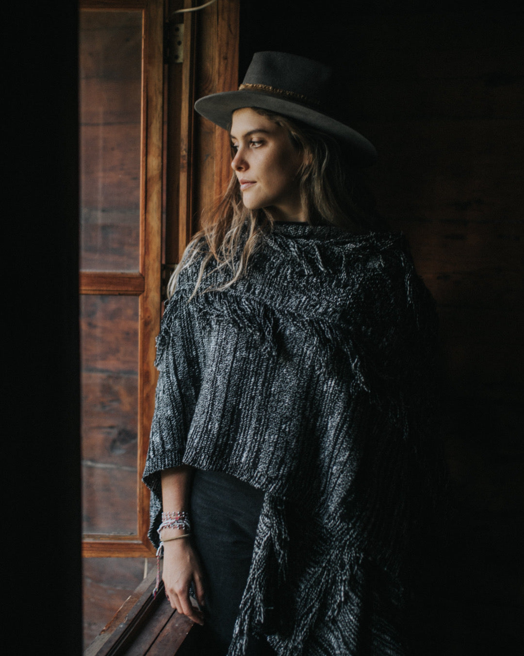 New Moon Cape Poncho - Espiritu