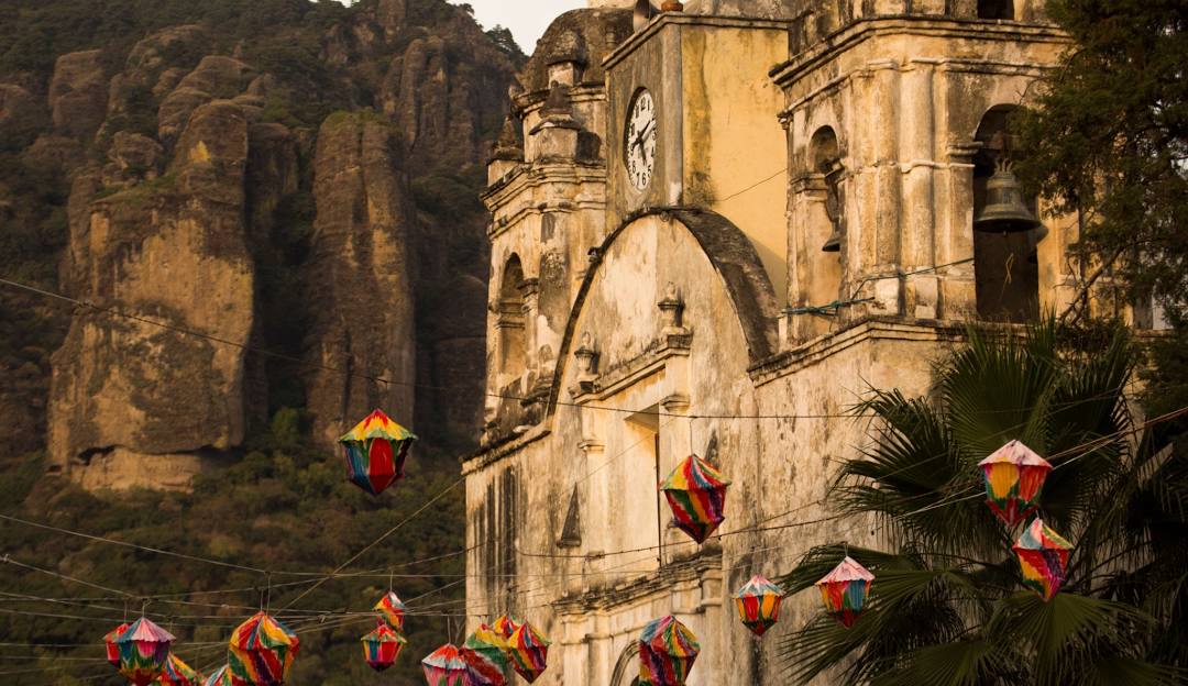 Tepoztlán: Energy, Hand-Craft &amp; Mountain Silence on CDMX’s Doorstep